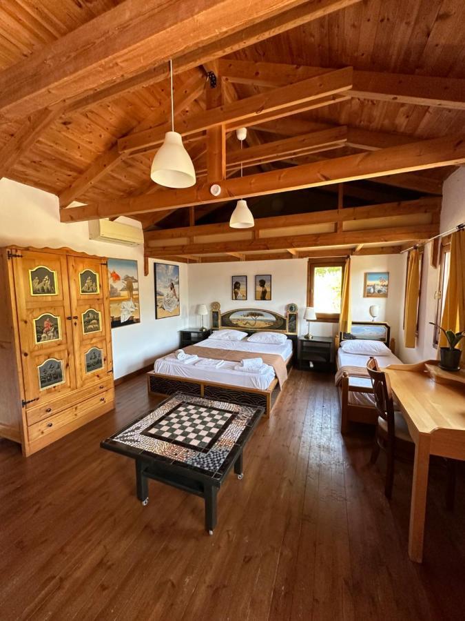Kallirákhi Varias Art House מראה חיצוני תמונה