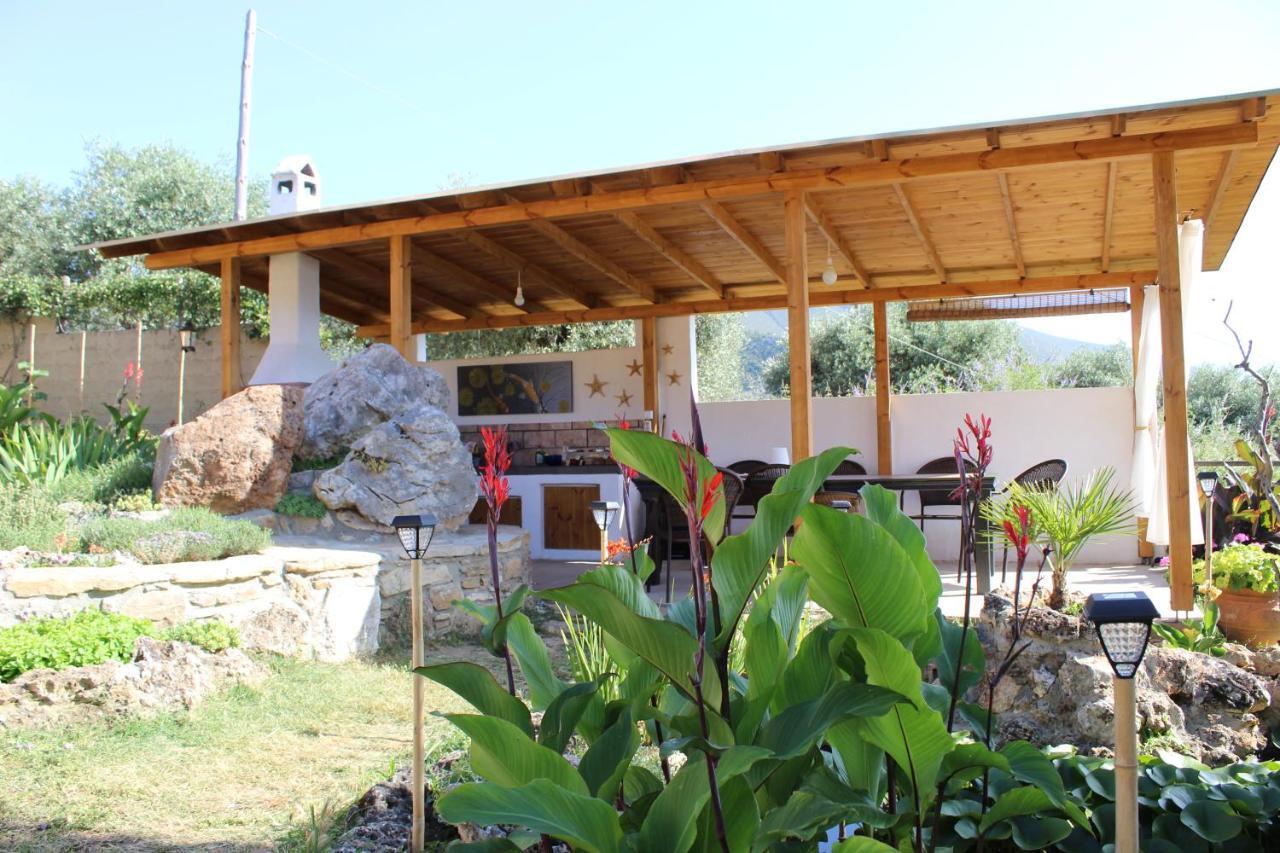 Kallirákhi Varias Art House מראה חיצוני תמונה